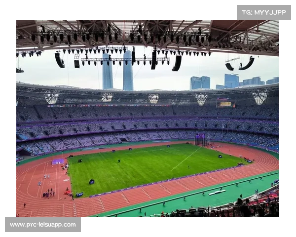 奥体中心成北京田径迷圣地 业余训练与顶级赛事完美融合